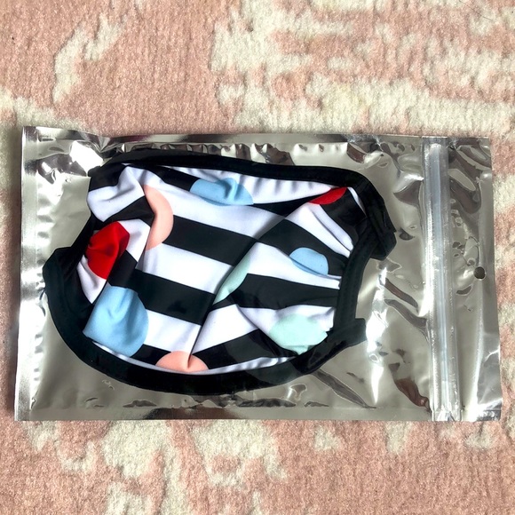 Sephora Face Mask in Colorful (Sealed) - Picture 4 of 5
